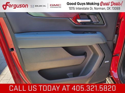 New 2026 GMC Yukon XL AT4 w/ AT4 Premium Package AWD/4WD image 47