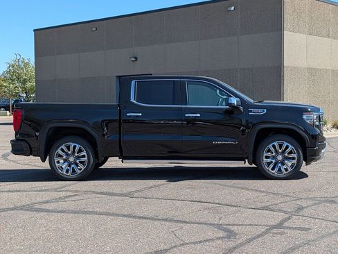 New 2026 GMC Sierra 1500 Denali w/ Denali Reserve Package AWD/4WD image 19