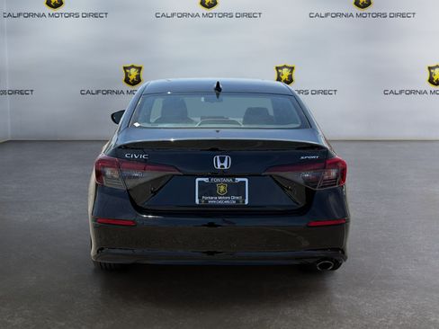 Used 2025 Honda Civic Sport image 4