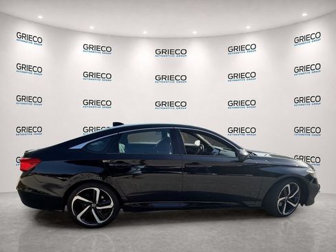 Used 2018 Honda Accord Sport image 8