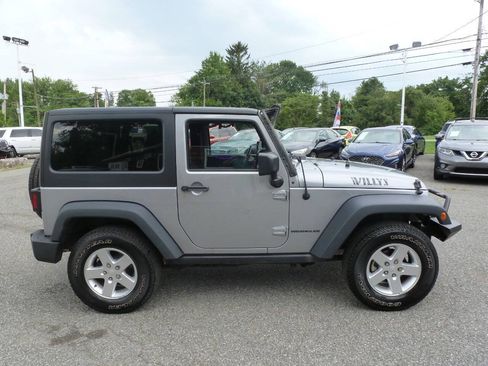 Used 2016 Jeep Wrangler Sport AWD/4WD image 4