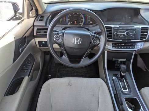 Used 2014 Honda Accord Hybrid Sedan image 29