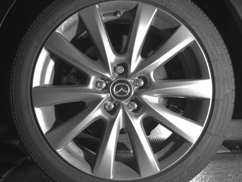 Used 2024 MAZDA MAZDA3 s FWD image 11