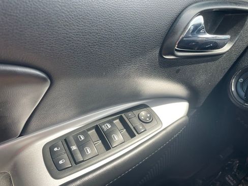 Used 2014 Dodge Journey SE w/ Flexible Seating Group FWD image 26