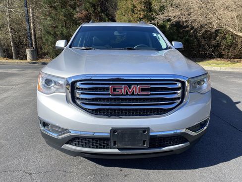 Used 2019 GMC Acadia SLT w/ LPO, Floor Liner Package image 3