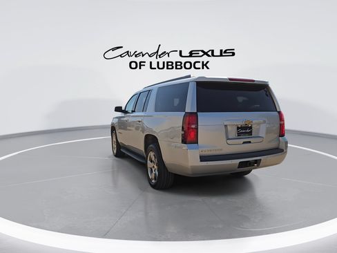 Used 2020 Chevrolet Suburban LT w/ Max Trailering Package RWD image 7