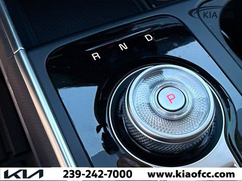 New 2026 Kia Carnival EX image 28