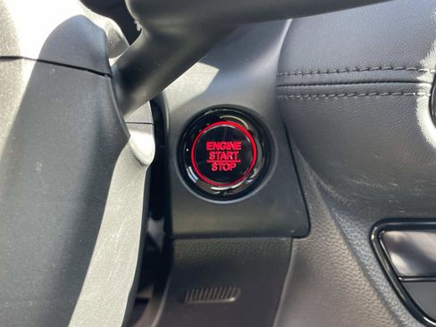 Certified 2023 Honda HR-V LX image 11