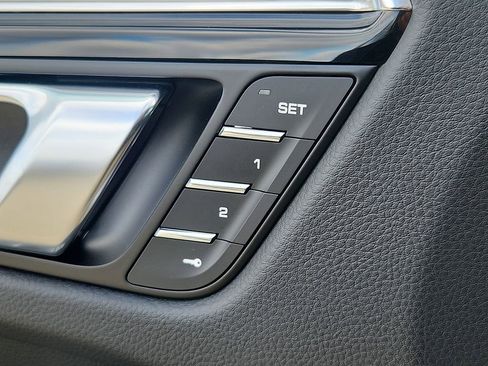 New 2026 Porsche Macan Turbo image 20