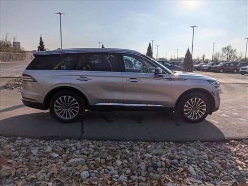 Used 2020 Lincoln Aviator Reserve w/ Equipment Group 201A image 6