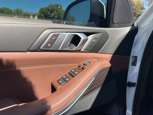 Used 2024 BMW X5 sDrive40i w/ Parking Assistance Package image 13