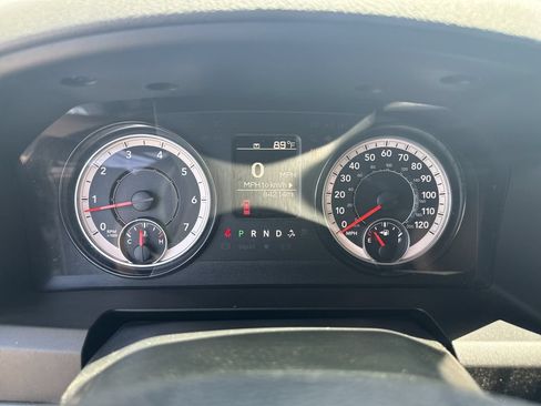 Used 2018 RAM 1500 Tradesman RWD image 17