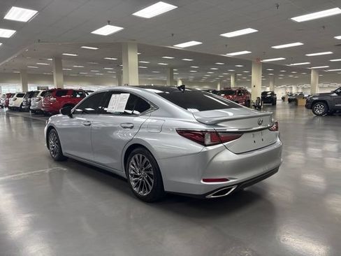 Used 2025 Lexus ES 350 Ultra Luxury FWD image 5