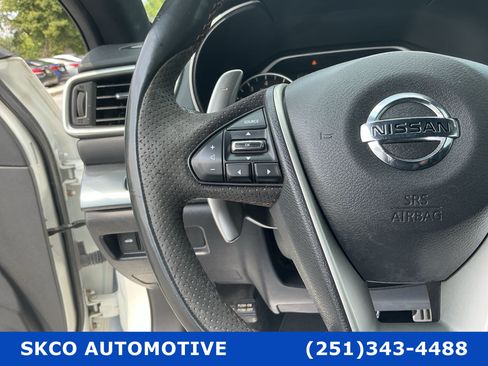 Used 2020 Nissan Maxima SR w/ Sport Mat Group FWD image 19