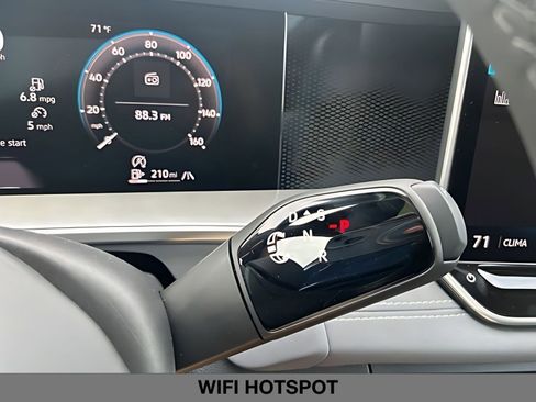 New 2026 Volkswagen Tiguan SE R-Line AWD/4WD image 22