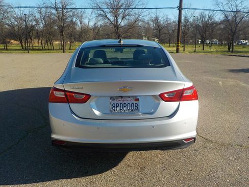 Used 2020 Chevrolet Malibu LS w/ Driver Confidence Package II image 8