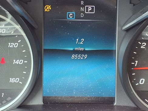 Used 2022 Mercedes-Benz GLC 300 4MATIC image 24