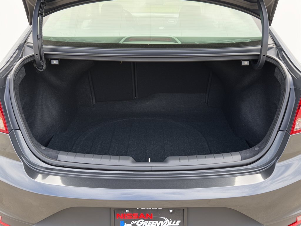 Used 2020 Hyundai Elantra SE FWD image 28