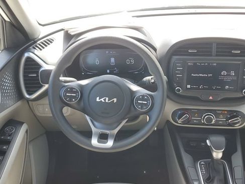 Certified 2024 Kia Soul LX FWD image 11