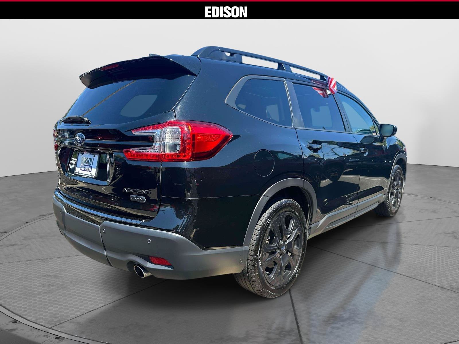 Used 2024 Subaru Ascent Onyx Edition AWD/4WD image 5