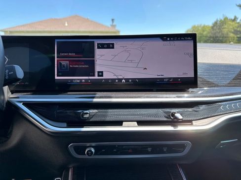 Certified 2024 BMW X7 xDrive40i w/ M Sport Package AWD/4WD image 33