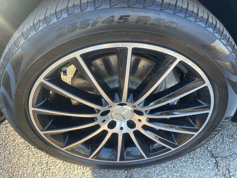 Used 2018 Mercedes-Benz GLC 43 AMG 4MATIC image 9