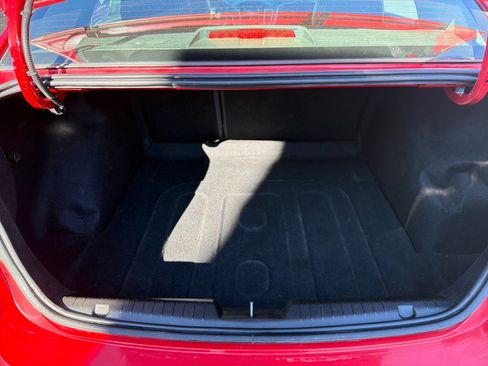Used 2015 Chevrolet Cruze LT image 19