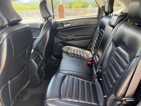 Certified 2024 Ford Edge SEL AWD/4WD image 20
