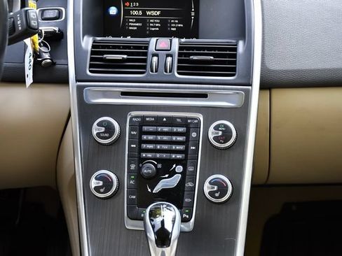 Used 2015 Volvo XC60 T5 Premier FWD image 25