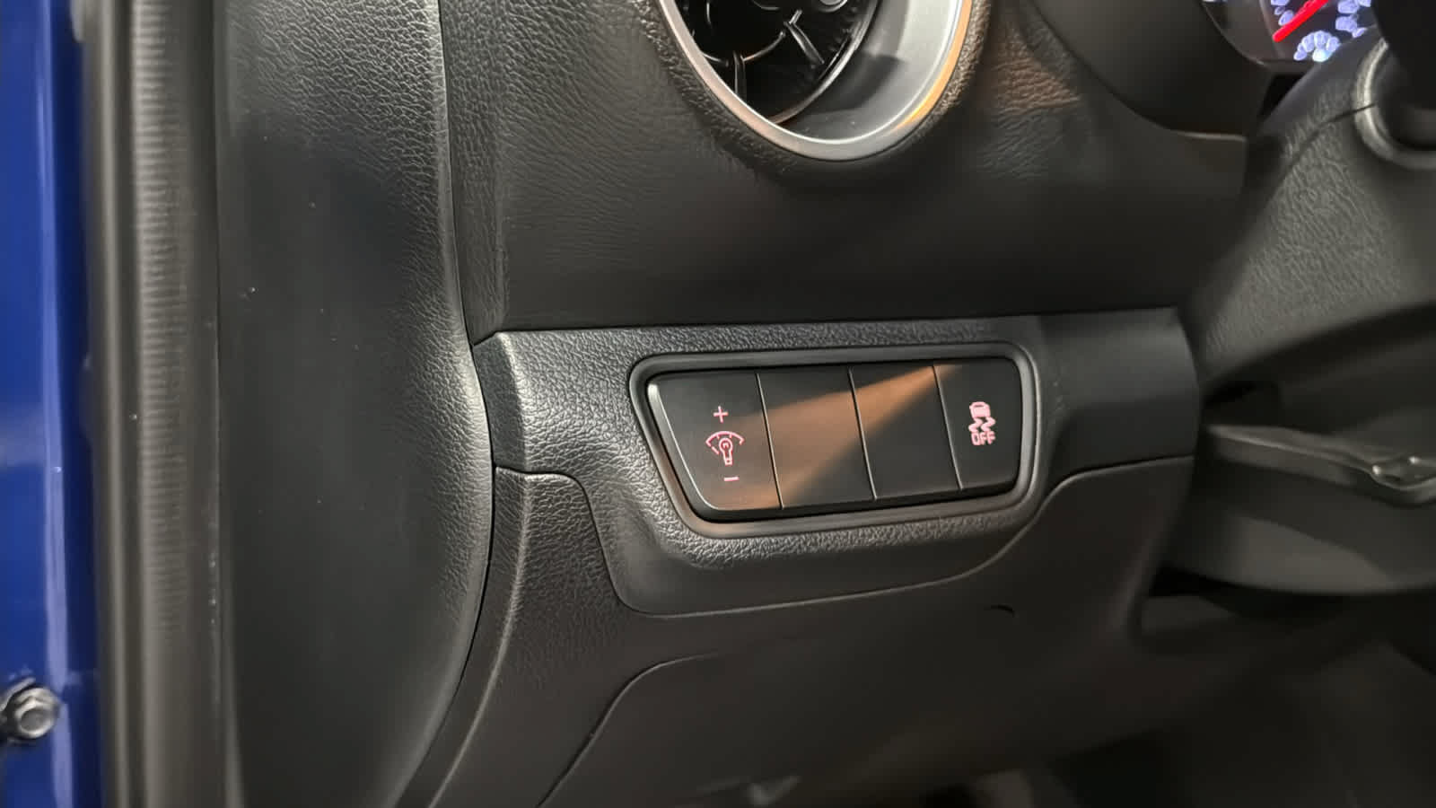 Used 2024 Kia Forte LXS FWD image 21