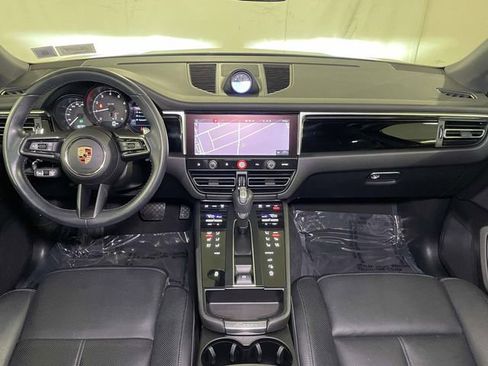 Used 2024 Porsche Macan image 26