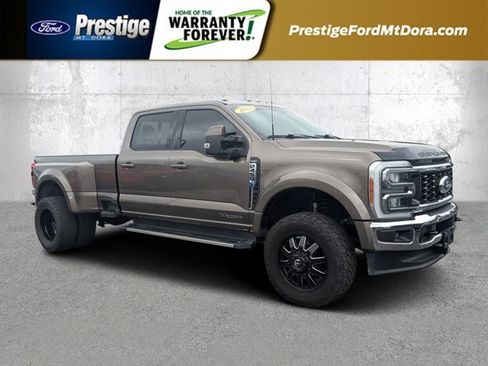 Used 2023 Ford F450 Lariat image 1
