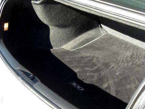 Used 2016 Chrysler 300 C image 13