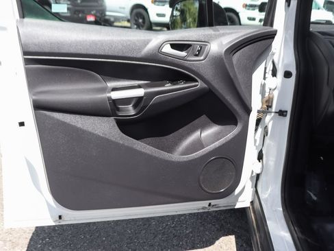 Used 2016 Ford Transit Connect XLT FWD image 17