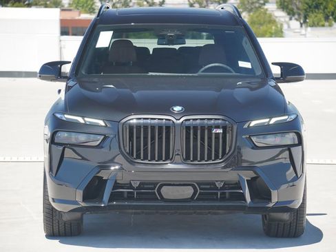 Used 2025 BMW X7 M60i AWD/4WD image 2