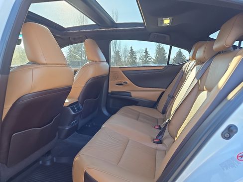 Certified 2019 Lexus ES 350 Luxury image 11