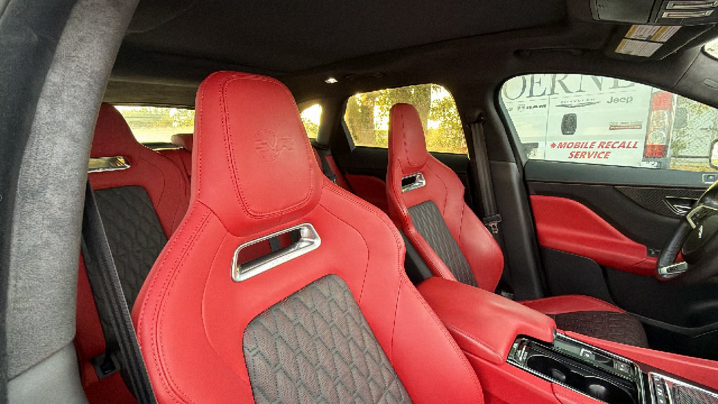 Used 2020 Jaguar F-PACE SVR AWD/4WD image 31