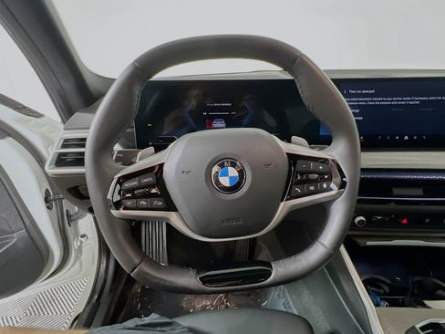 Used 2025 BMW 330i xDrive Sedan AWD/4WD image 18