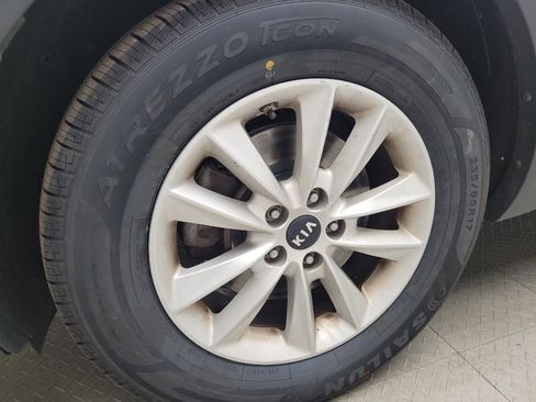 Used 2020 Kia Sorento LX AWD/4WD image 31