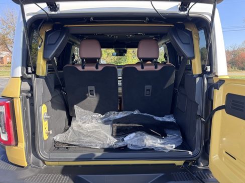 Used 2023 Ford Bronco Heritage Edition image 39