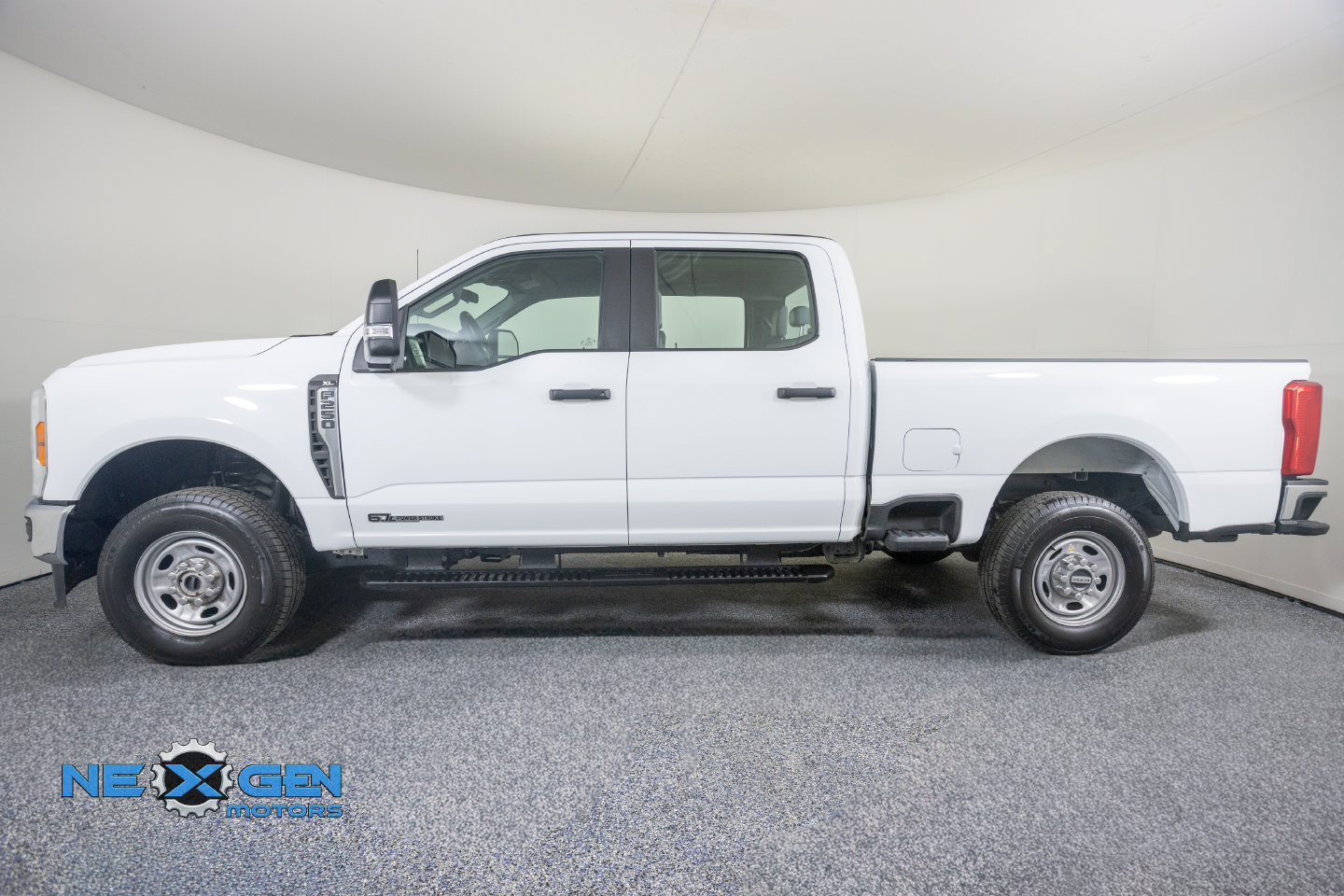 Used 2025 Ford F250 XL w/ XL Chrome Package AWD/4WD image 27