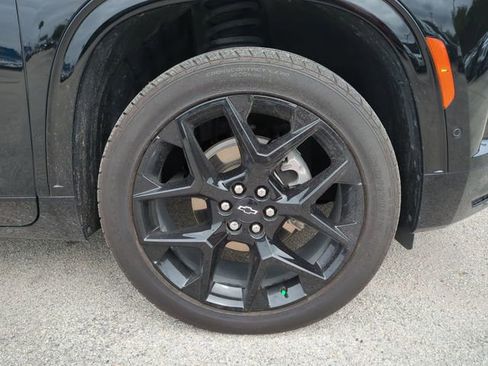 Certified 2025 Chevrolet Traverse RS image 11