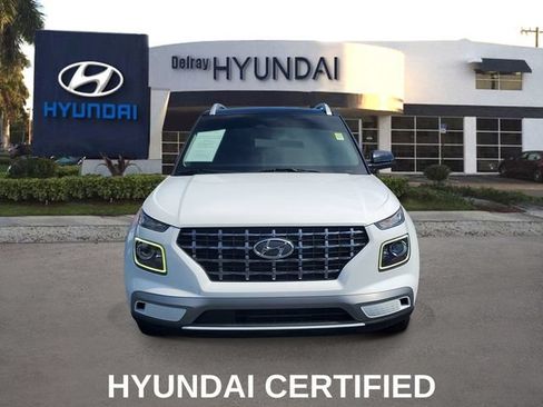 Certified 2023 Hyundai Venue Limited FWD image 2
