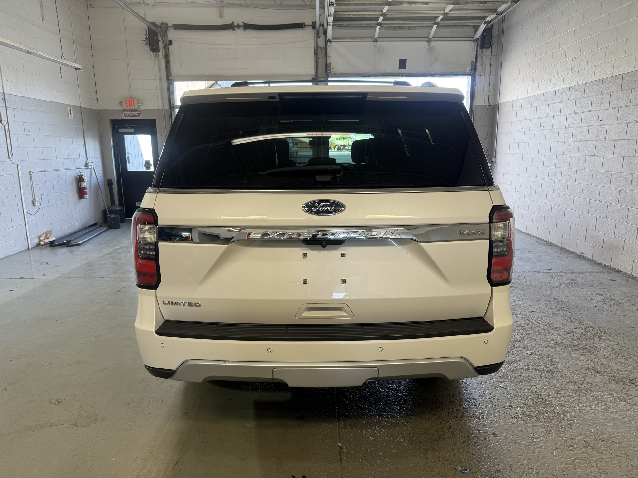 Used 2019 Ford Expedition Max Limited w/ Special Edition Package AWD/4WD image 20