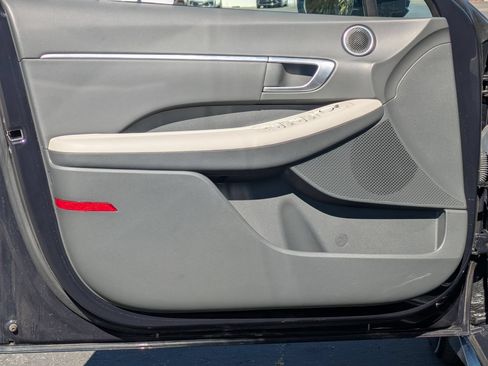 Certified 2025 Hyundai Sonata SEL FWD image 15