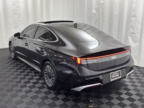 Used 2025 Hyundai Sonata Limited image 4