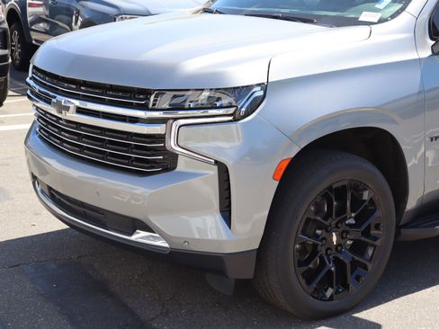 Used 2023 Chevrolet Tahoe LT w/ LT Signature Package image 6