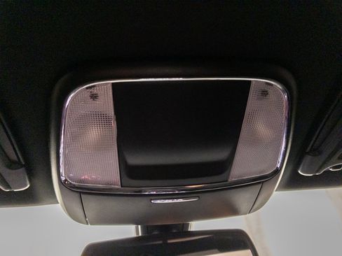 Used 2019 Dodge Charger SXT w/ Blacktop Package image 30