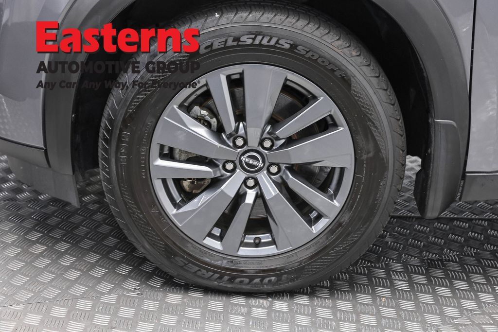 Used 2024 Nissan Pathfinder SV AWD/4WD image 34
