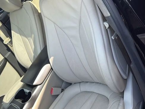 Used 2017 Lincoln MKX Select w/ Select Plus Package image 43